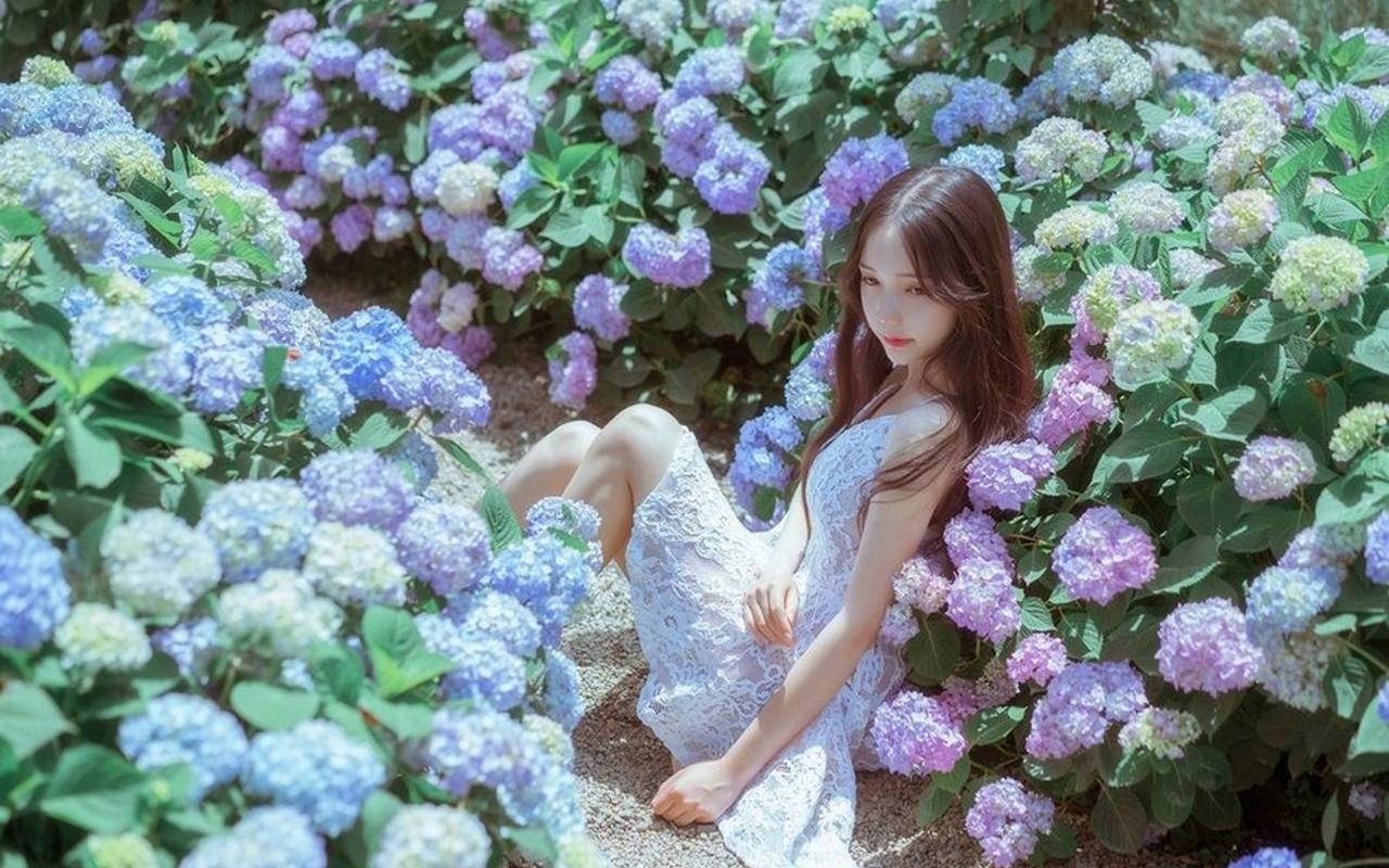 上海医生飞机上协助急救心脏骤停乘客